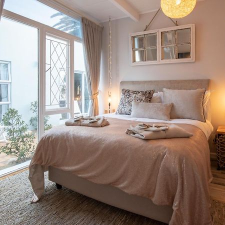 Salt Boutique Guesthouse By Curiocity (Adults Only) Bloubergstrand Exterior foto